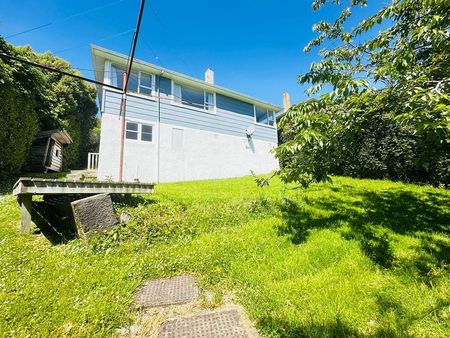 Renovated 3BR Home in Calton Hill - Photo 5