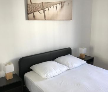 Location Appartement 3 pièces 54m² LYON 6ème - Photo 4