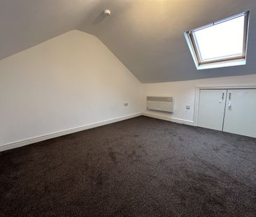 2 Bedroom Maisonette for Rent - Photo 1