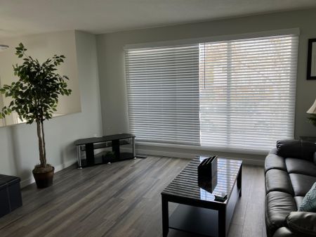 Modern Comfort Meets Space — 5-Bedroom Rental in Anders - Photo 2