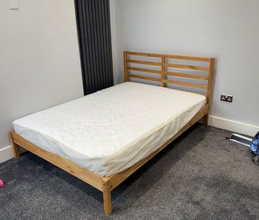 Room in a Shared House, Godson Road, CR0 - Photo 3