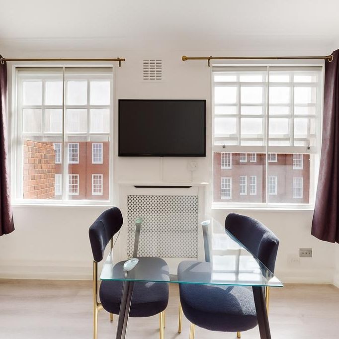 Studio to rent - Photo 1