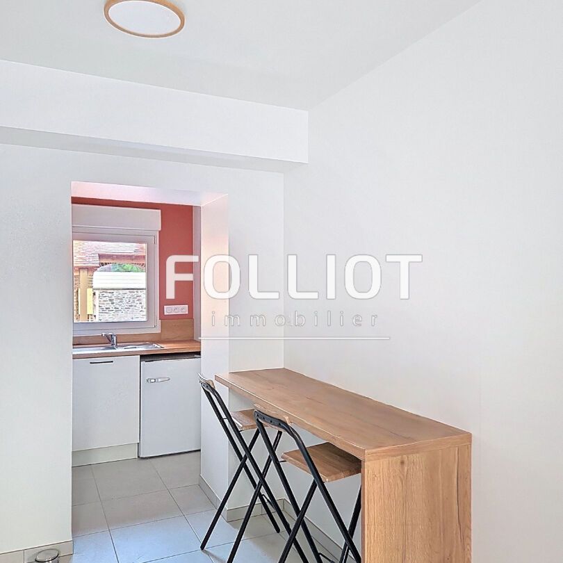 À louer : Studio meublé entièrement rénové ? Quartier Jeanne d'Arc - Photo 1