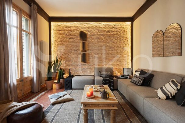 5 room luxury Apartment for rent in Barcelona, Spain - Photo 1