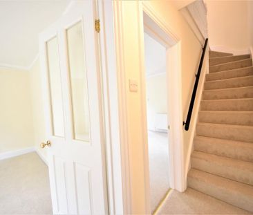 3 bedroom semi-detached house to rent - Photo 3