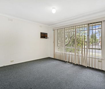 Three-bedroom family home! - Photo 4