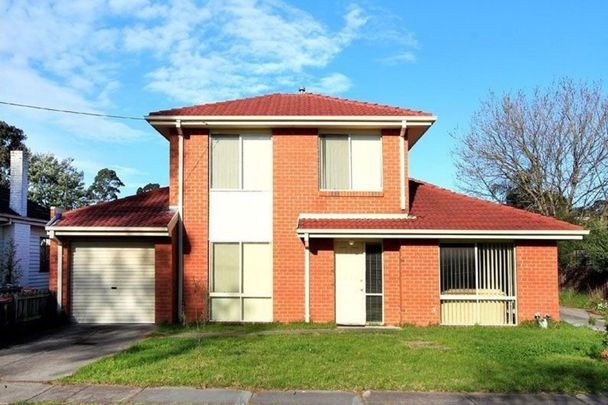 1/8 Marshall Avenue, 3168, Clayton Vic - Photo 1