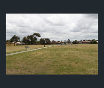 4 Sirdar St, Melton, Vic 3337 - Photo 2