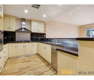 Luxurious and Ideally Located - Photo 6