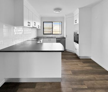 57 Girraween Way, - Photo 6