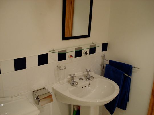 1 Bed Flat, Bottle Cottages, B17 - Photo 1