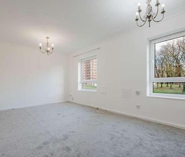 Elmwood Court, Stretford, Manchester, M32 - Photo 1