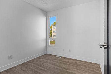 Windsor Park Village - Photo 4