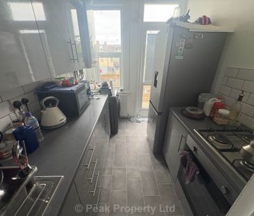 Southview Drive, Westcliff On Sea - Photo 1