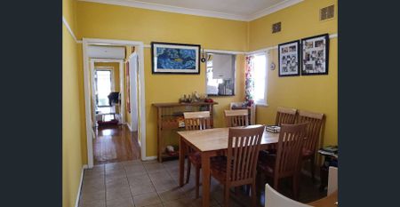 A Home Filled With Warmth, Space & Convenience - Photo 5