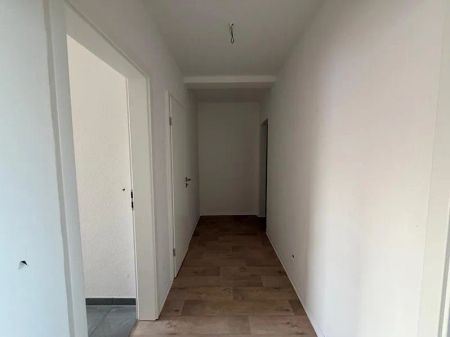 Frisch renovierte 2-Zimmer-Wohnung mit Balkon in der Viersener Innenstadt. - Photo 3