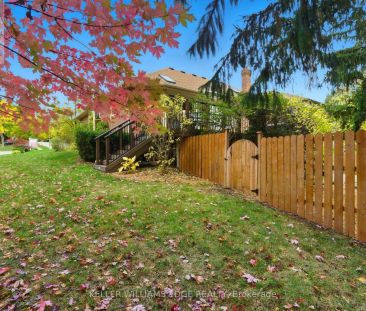 11 MAYS CRESCENT - Photo 2