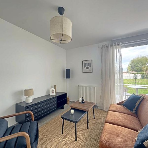 BEAUZELLE - T2 meublé avec terrasse, jardin et parking, - Photo 1