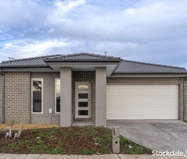 15 Ash Grove, Donnybrook, Vic 3064 - Photo 1