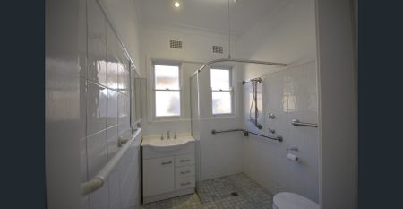 CUTE & COSY COTTAGE - Photo 3