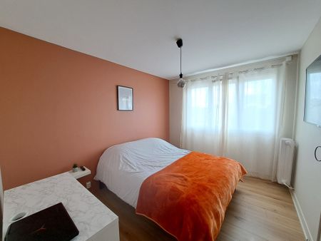 Location Appartement 4 pièces 81m² TROYES 10000 - Photo 4