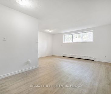 For Lease - 165 Colborne Avenue Unit# 102, Richmond Hill, Ontario - Photo 2