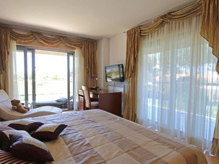 4 room luxury Flat for rent in Cascais e Estoril, Portugal - Photo 2