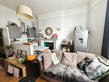 1 bedroom flat to rent - Photo 2