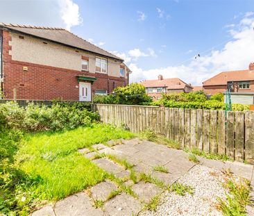 2 bed flat to rent in Wych Elm Crescent, Newcastle Upon Tyne, NE7 - Photo 1