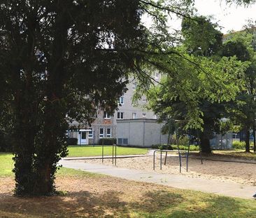 Genießen Sie das Wohnen in Innenstadtnähe - Photo 2