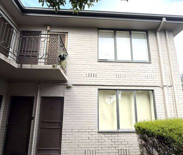 Charming 1-Bedroom Home - Photo 1