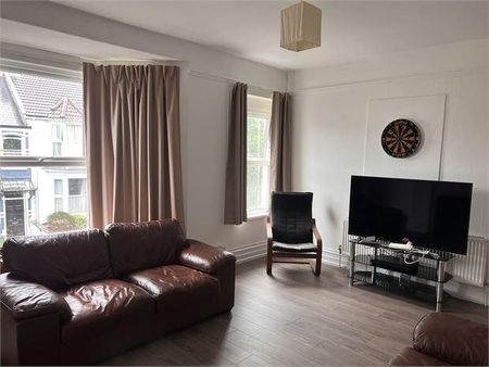 4 bedroom house share to rent - Photo 2