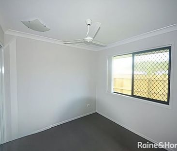 CHARMING TWO BEDROOM HOME IN KIRKWOOD - Photo 2