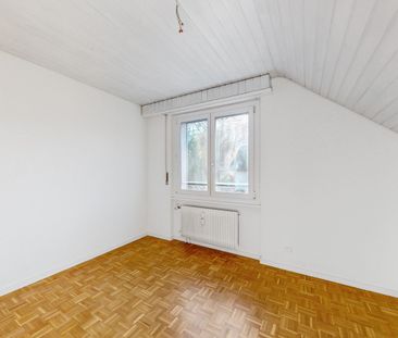 Charming attic apartment with fireplace - Foto 6