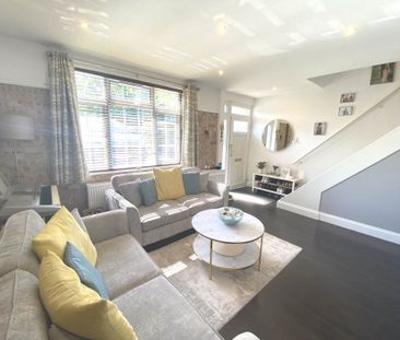 Price £2,295 pcm - Available 18/02/2026 - Unfurnished - Photo 3