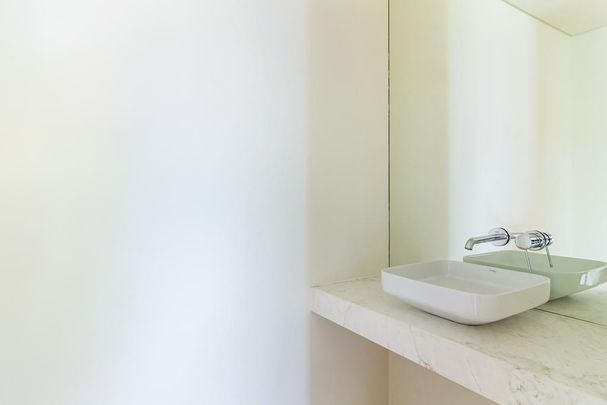 2 Bedroom Apartment with swimming pool, Campolide, Lisboa - Photo 1