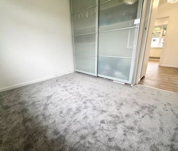 Wharfdale Road, POOLE - Photo 5