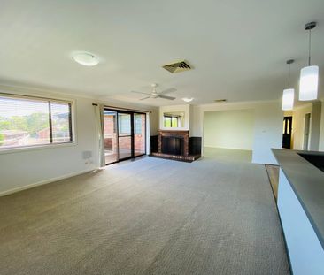 Family Residence - Photo 1