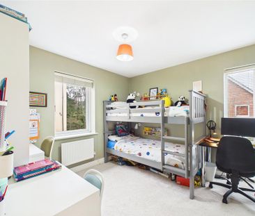 3 bedroom semi-detached house to rent - Photo 2