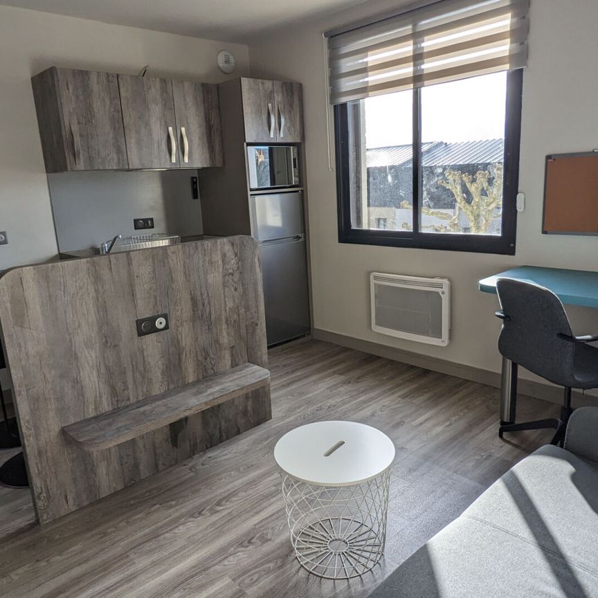 Location Appartement 2 pièces 27m² DEVILLE LES ROUEN 76250 - Photo 1