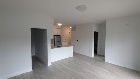 For Lease - 1100 Lackner Place Unit# 408, Kitchener, Ontario - Photo 2