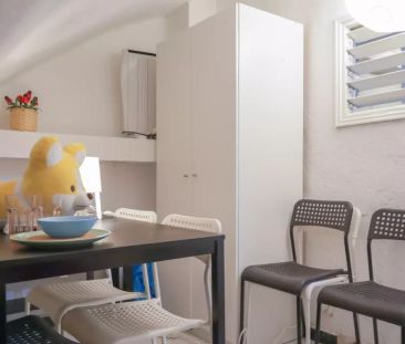 Double bed in Room in a shared 3-bedroom apartment for rent in Opañel - Photo 1