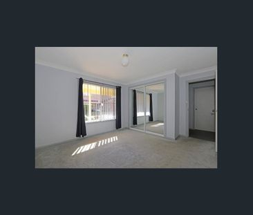 Spacious Villa in Quiet Complex - Photo 1