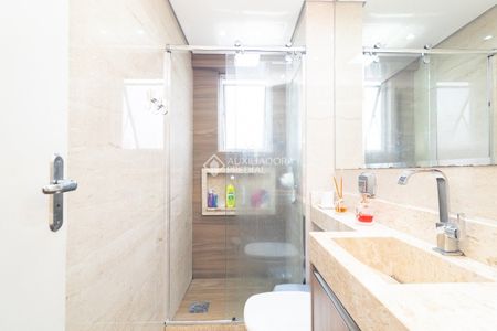 Apartamento com 3 quartos e 76m² para alugar em Menino Deus, Porto Alegre. - Foto 3