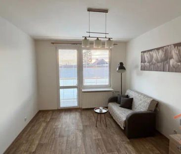 Pronájem bytu 1+1 s lodžií - Věkoše - Hradec Králové - Fotografie 1