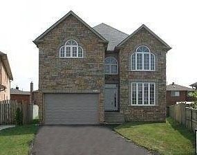 For Lease - 1379 Norenko Court, Mississauga, Ontario - Photo 2