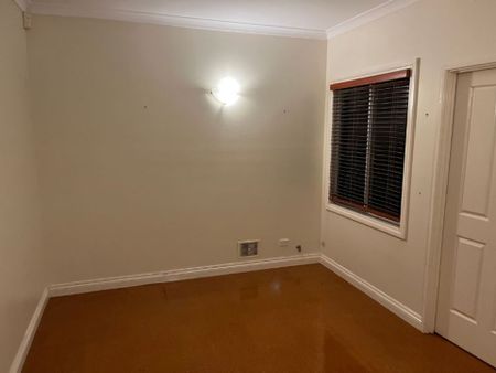 Beautiful Home, Great Location! - Photo 4