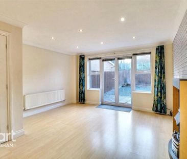 3 bedroom townhouse to rent - Photo 1