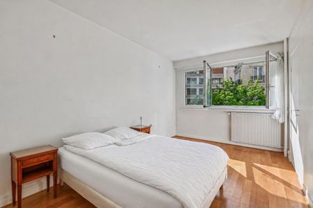 Location Appartement 2 pièces 60m² PARIS 16ème - Photo 4
