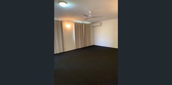 Tidy 2 Bedroom Unit - Close to Town - Photo 2
